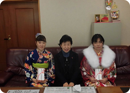 当社社員が新成人を迎えました。